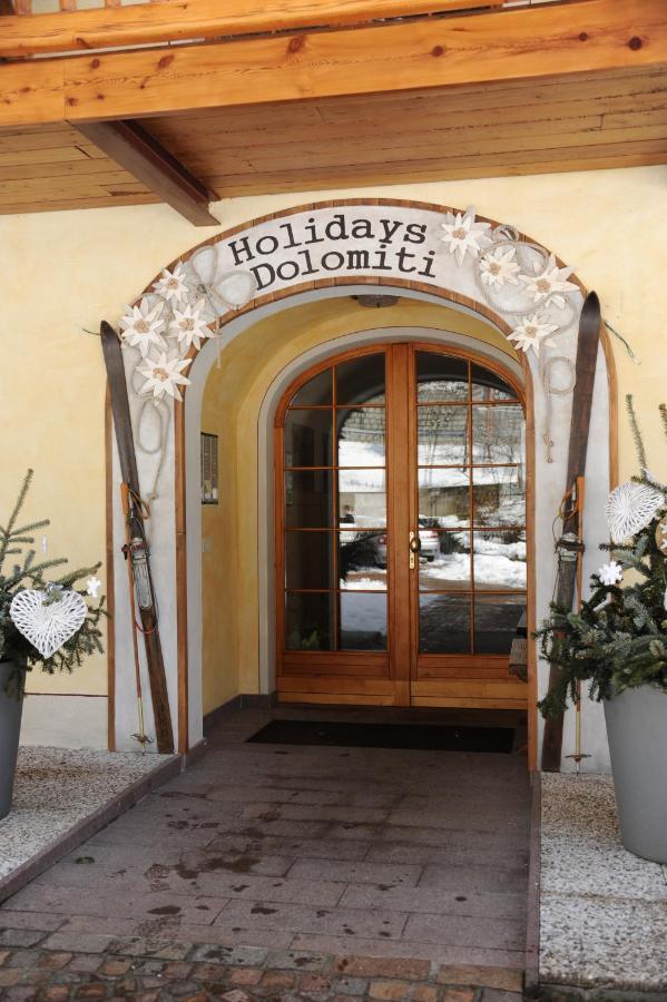 Holidays Dolomiti Apartment Resort Carisolo Eksteriør billede